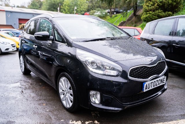 View our KIA CARENS