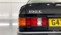 USED 1989 G MERCEDES-BENZ 190 2.6 E 2.6 4d 166 BHP Recent Full service and MOT