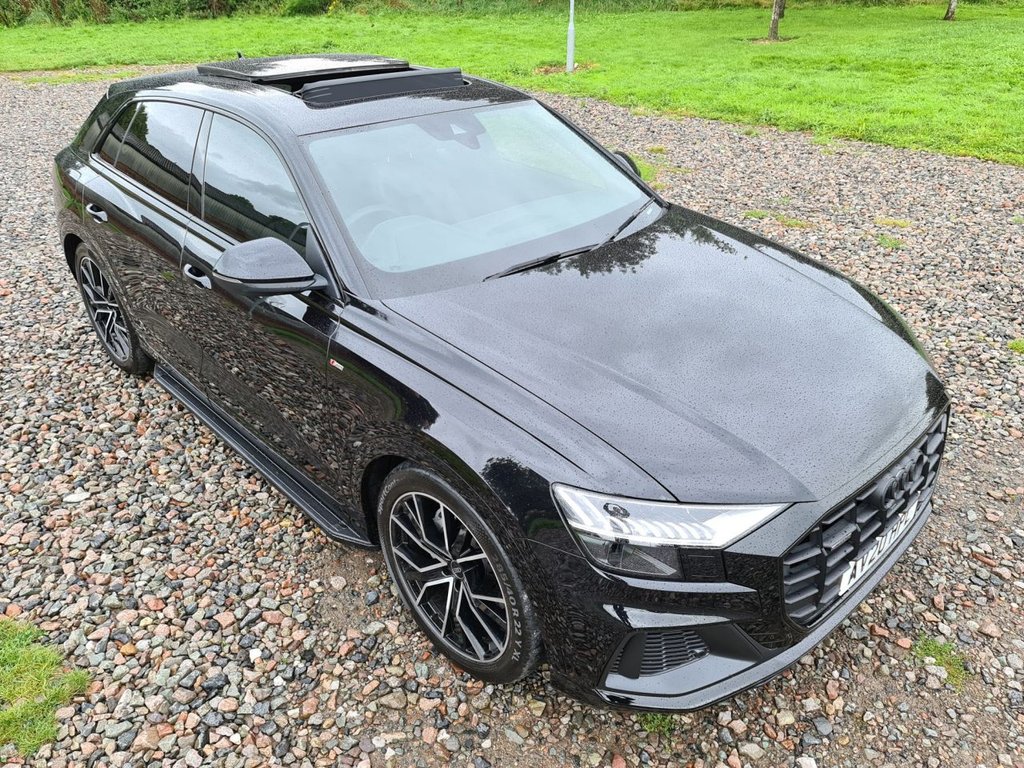 View our AUDI Q8
