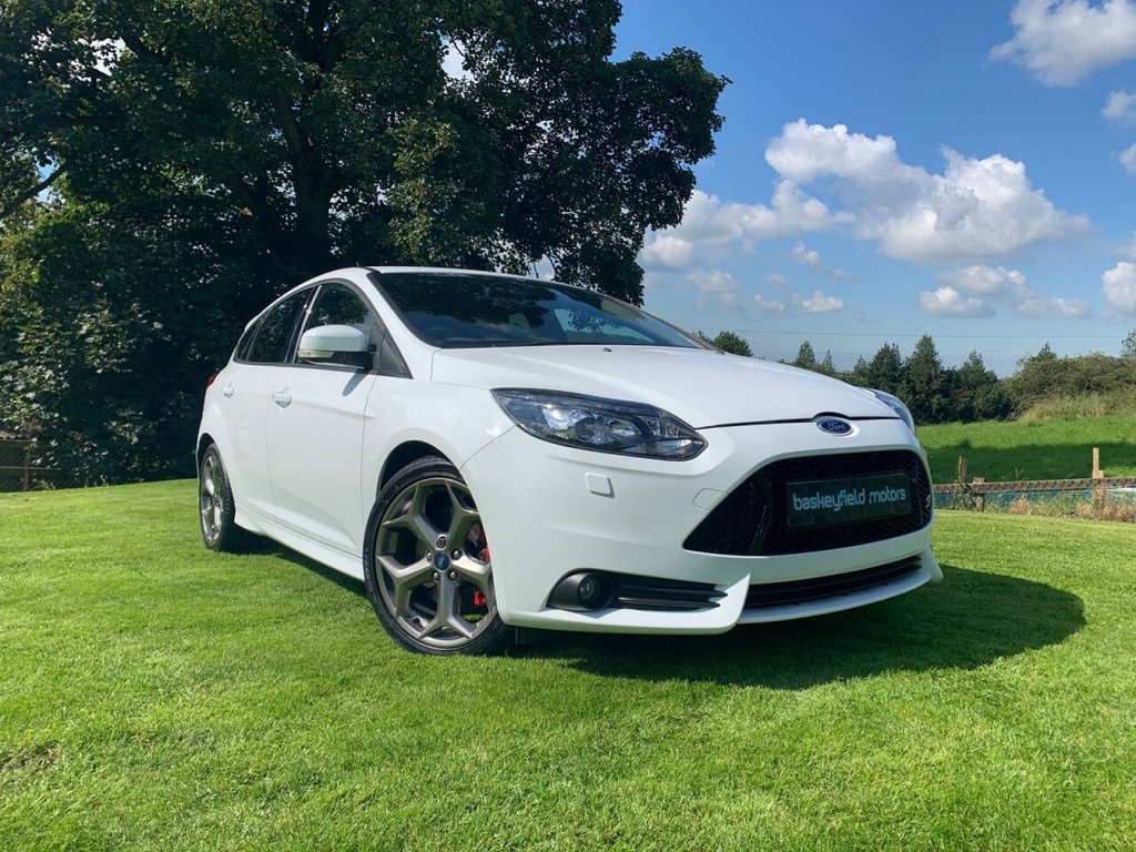 View our FORD FOCUS