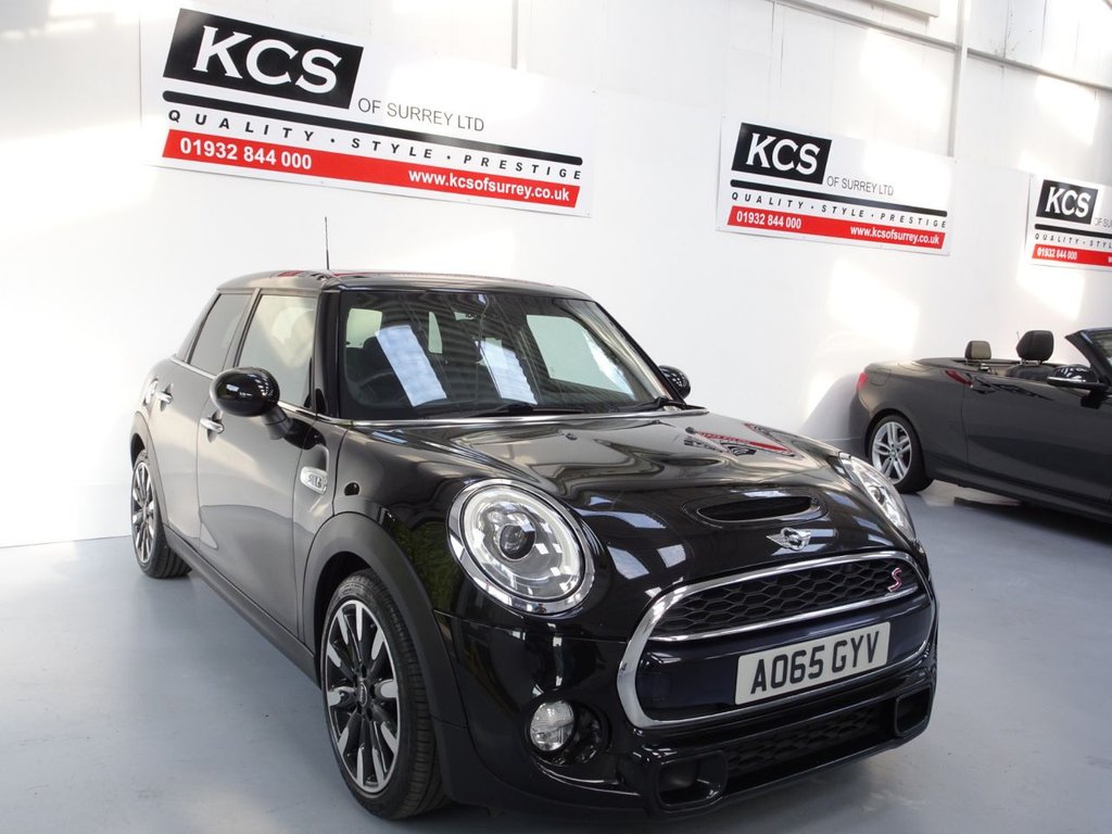 View our MINI HATCH COOPER