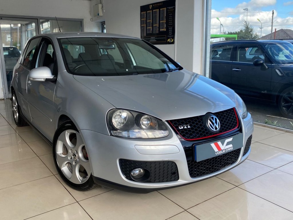 View our VOLKSWAGEN GOLF
