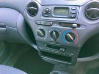 USED 2003 52 TOYOTA YARIS 1.0 S VVT-I 3d 64 BHP ONLY 86,950 MILES / PART EXCHANGE TO CLEAR/ULEZ COMPLIANT IN AS A PART EXCHANGE-- PRICED TO CLEAR--GREAT SERVICE HISTORY/SCUFF MARKS ON NEAR SIDE