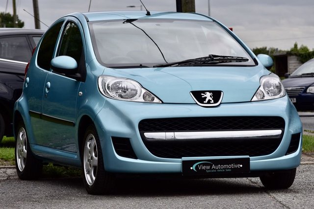 2011 11 Peugeot 107 1.0 ENVY 5d 68 BHP