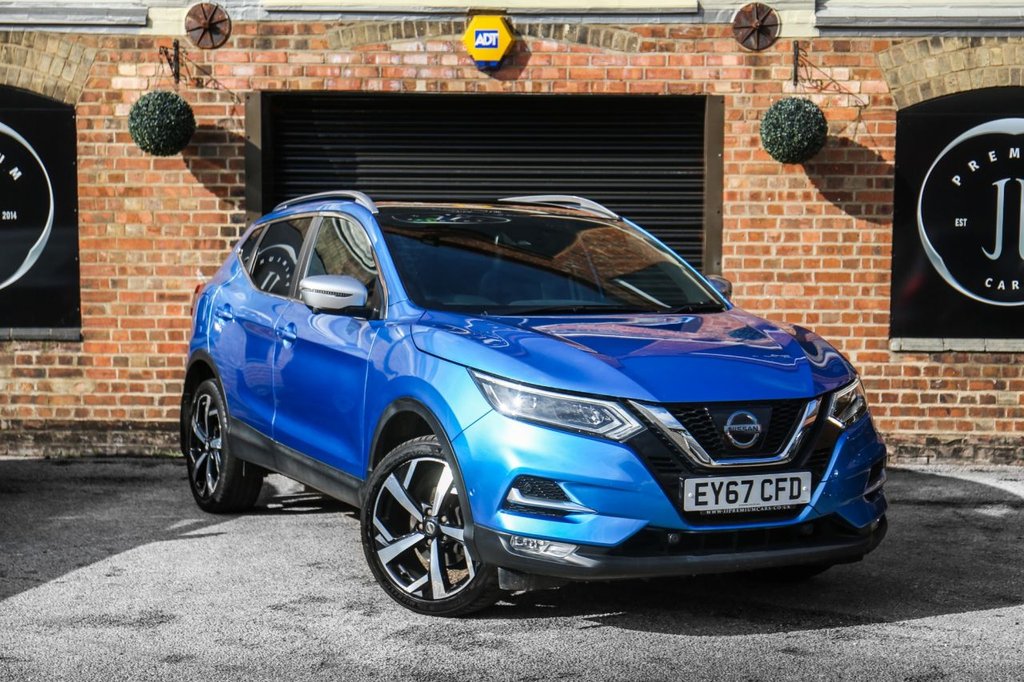 View our NISSAN QASHQAI