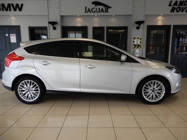 View our FORD FOCUS