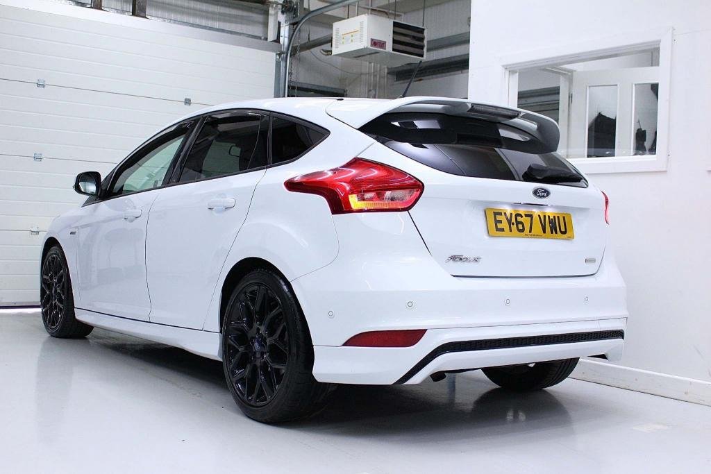 View our FORD FOCUS