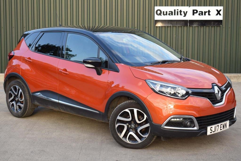 17 Renault Captur Dynamique S Nav Dci 7 800