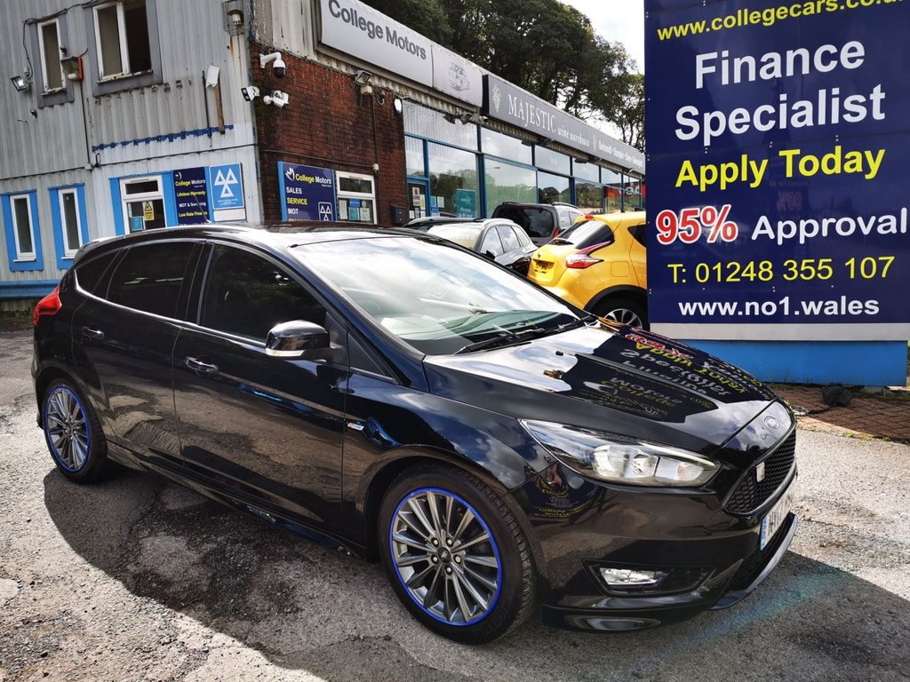 View our FORD FOCUS