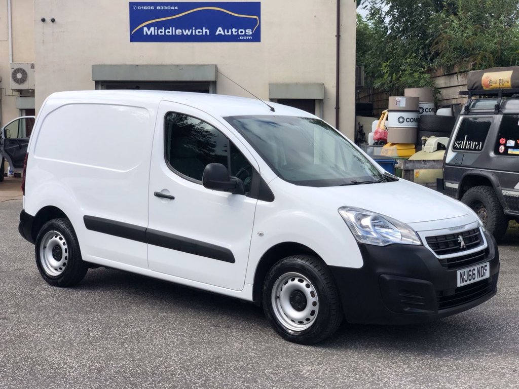 View our PEUGEOT PARTNER