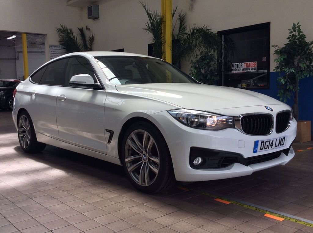 View our BMW 3 SERIES