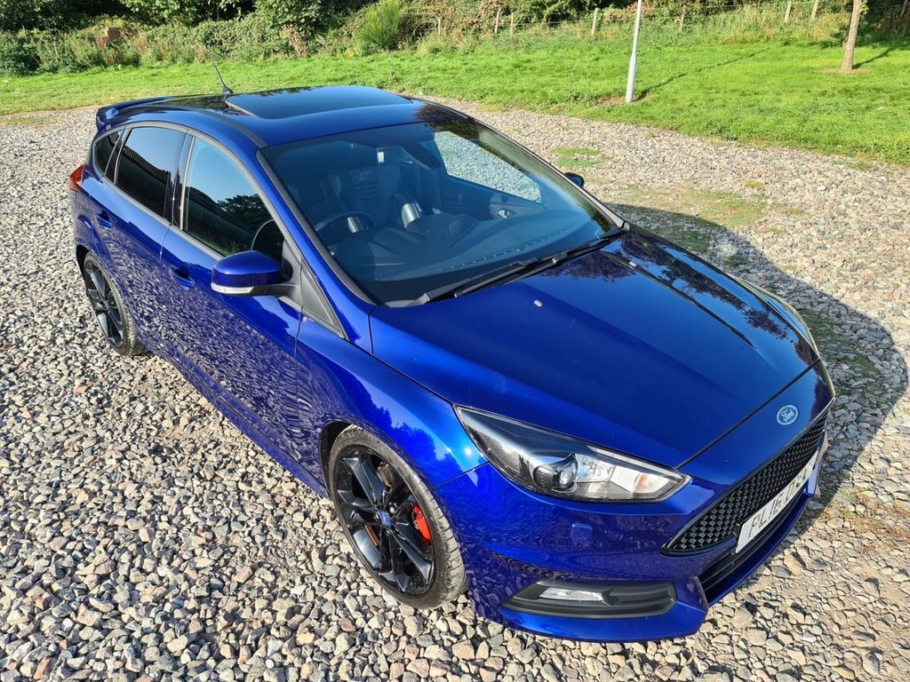 View our FORD FOCUS