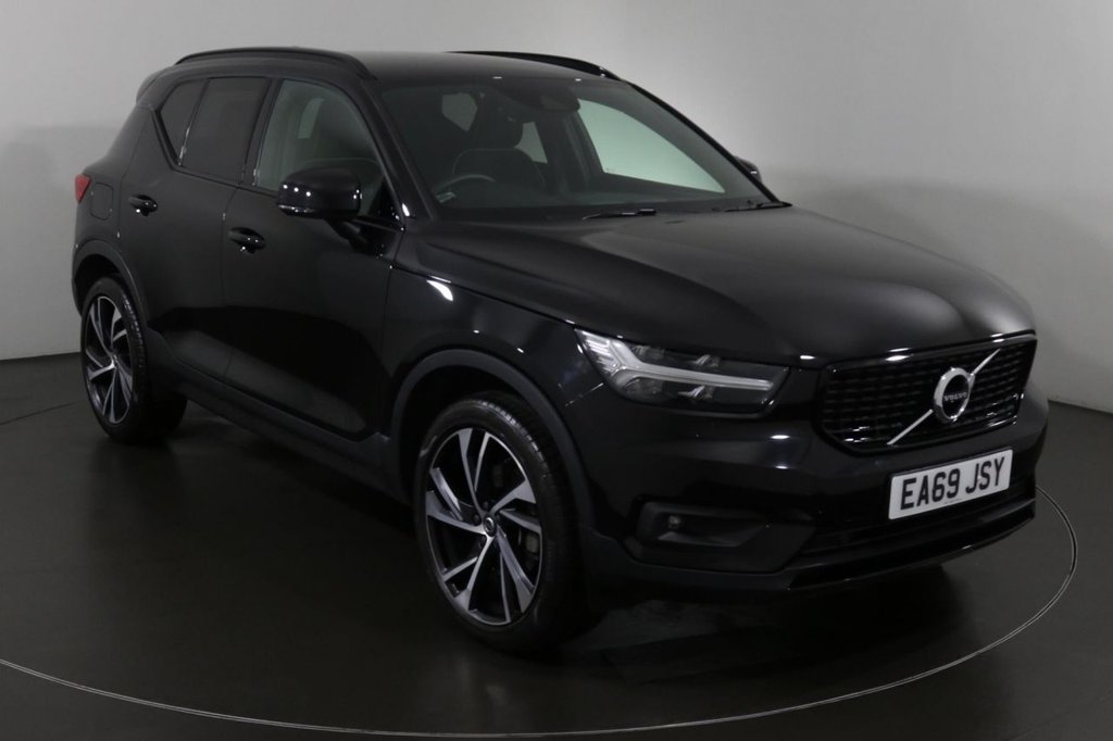 View our VOLVO XC40
