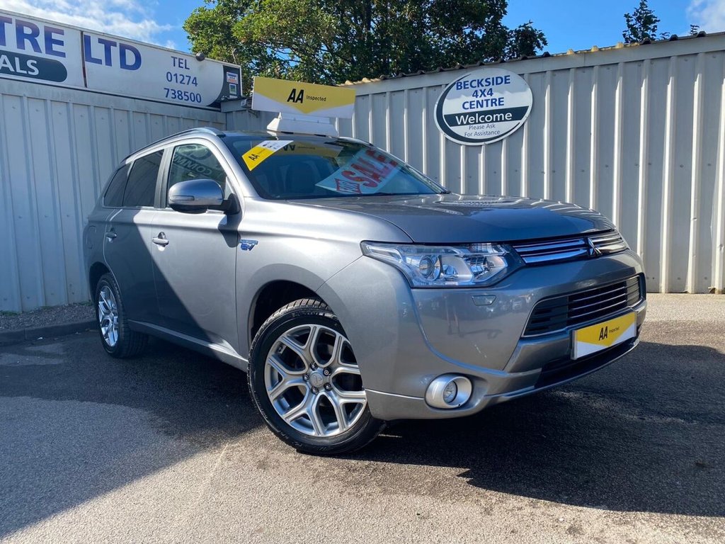 View our MITSUBISHI OUTLANDER