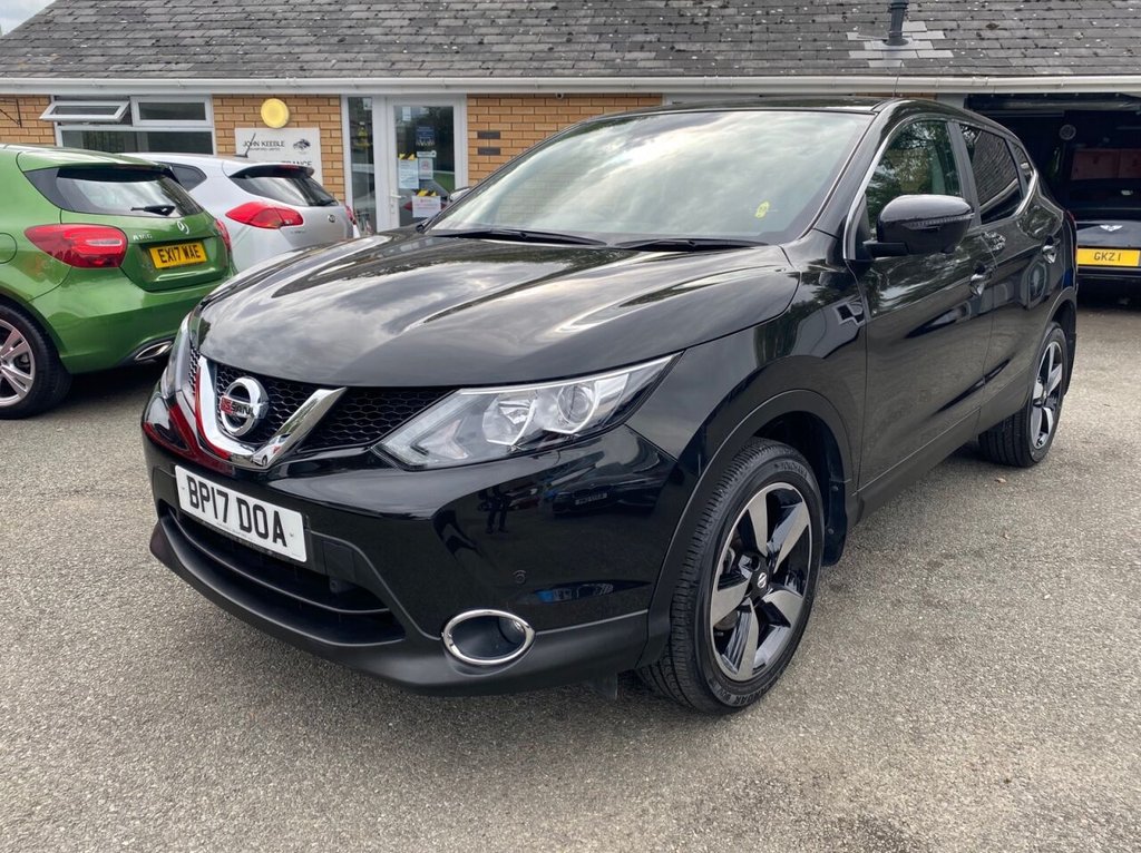 View our NISSAN QASHQAI