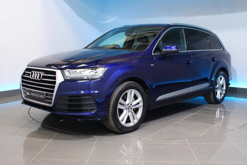View our AUDI Q7