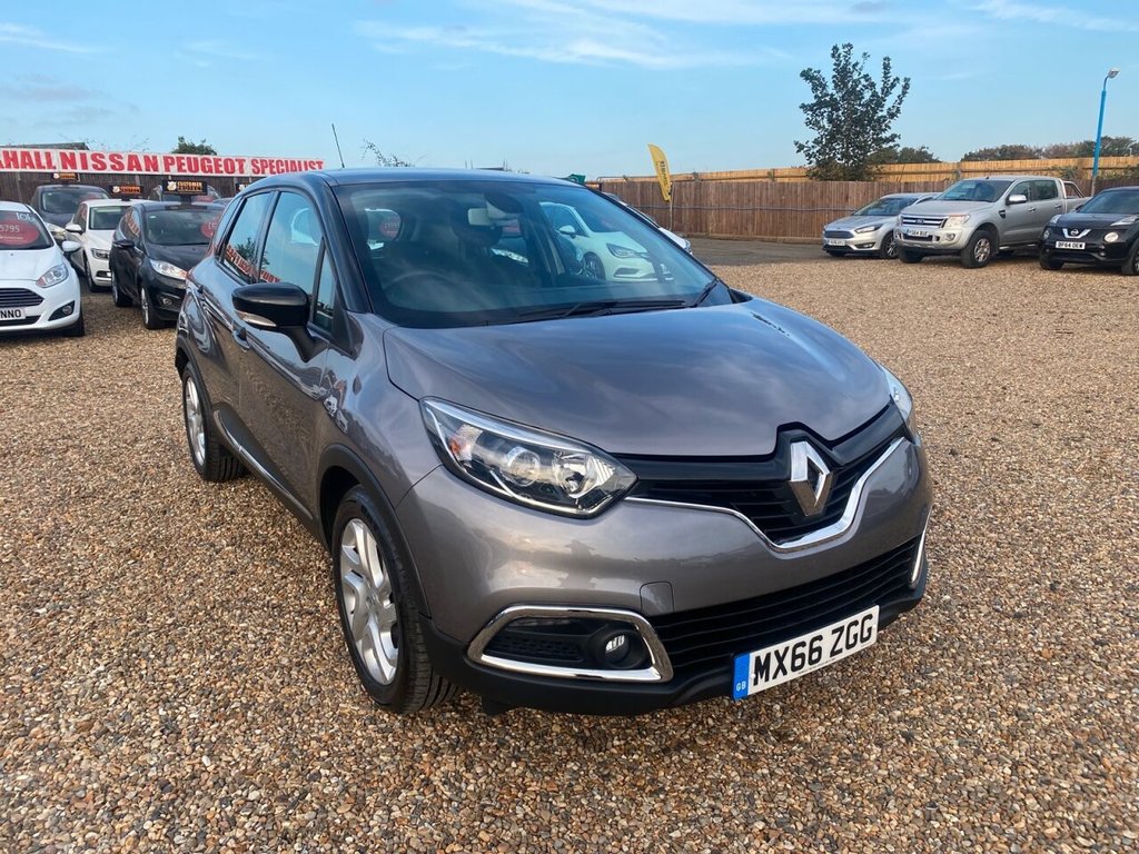 View our RENAULT CAPTUR