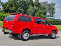 USED 2016 66 TOYOTA HI-LUX 3.0 INVINCIBLE 4X4 D-4D DCB 169 BHP 1 LADY OWNER FROM NEW  ** NO VAT **