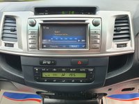 USED 2016 66 TOYOTA HI-LUX 3.0 INVINCIBLE 4X4 D-4D DCB 169 BHP 1 LADY OWNER FROM NEW  ** NO VAT **
