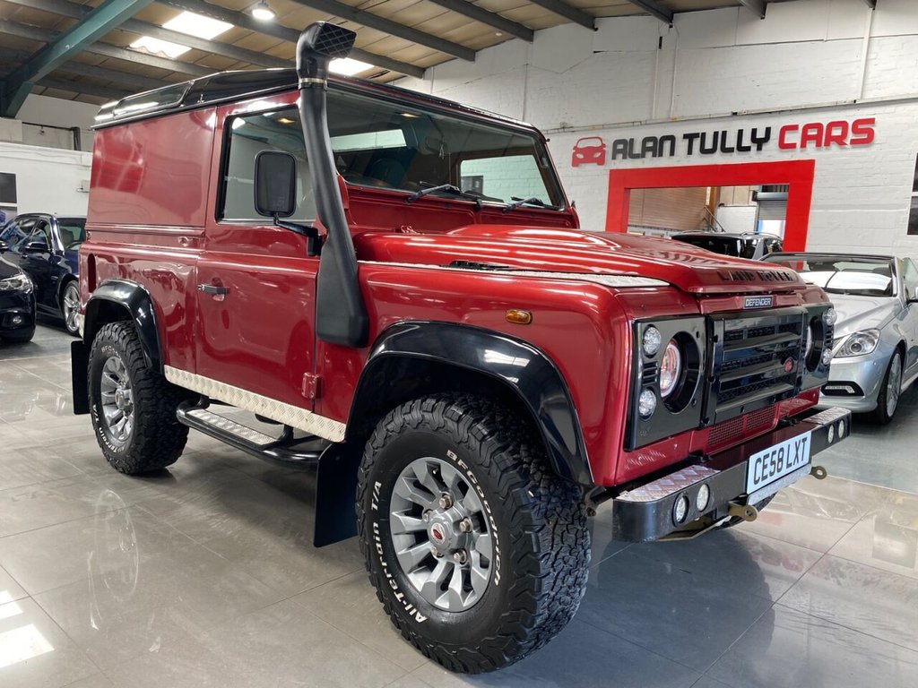 View our LAND ROVER DEFENDER