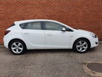 USED 2012 61 VAUXHALL ASTRA 2.0 SRI CDTI S/S 5d 163 BHP 