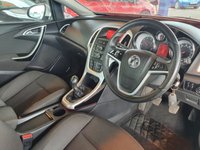 USED 2012 61 VAUXHALL ASTRA 2.0 SRI CDTI S/S 5d 163 BHP 