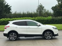 USED 2014 14 NISSAN QASHQAI 1.6 DCI TEKNA 5d 128 BHP LEATHER + SAT NAV + GLASS ROOF
