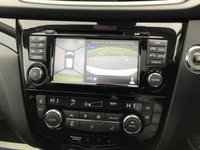 USED 2014 14 NISSAN QASHQAI 1.6 DCI TEKNA 5d 128 BHP LEATHER + SAT NAV + GLASS ROOF