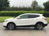 USED 2014 14 NISSAN QASHQAI 1.6 DCI TEKNA 5d 128 BHP LEATHER + SAT NAV + GLASS ROOF