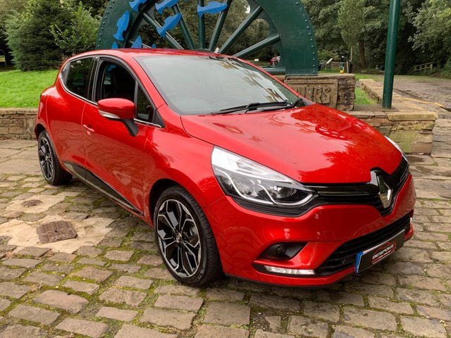 2019 69 Renault Clio 0.9 ICONIC TCE 5d 89 BHP