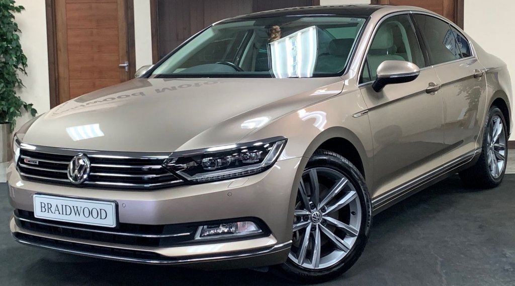 View our VOLKSWAGEN PASSAT