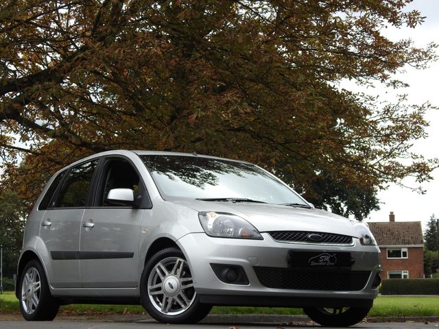 2006 55 Ford Fiesta 1.6 GHIA 16V 5d 100 BHP