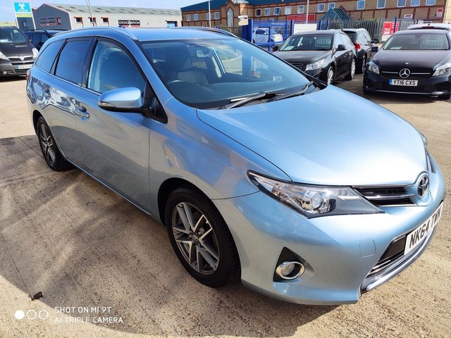 2014 64 TOYOTA AURIS 1.4 D-4D ICON PLUS 5d 6 RECORDS OF SERVICE