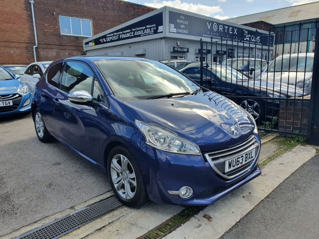 View our PEUGEOT 208