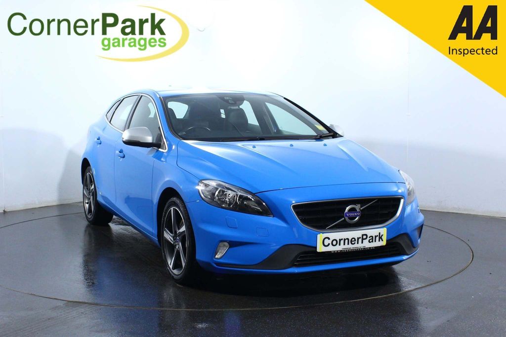 View our VOLVO V40