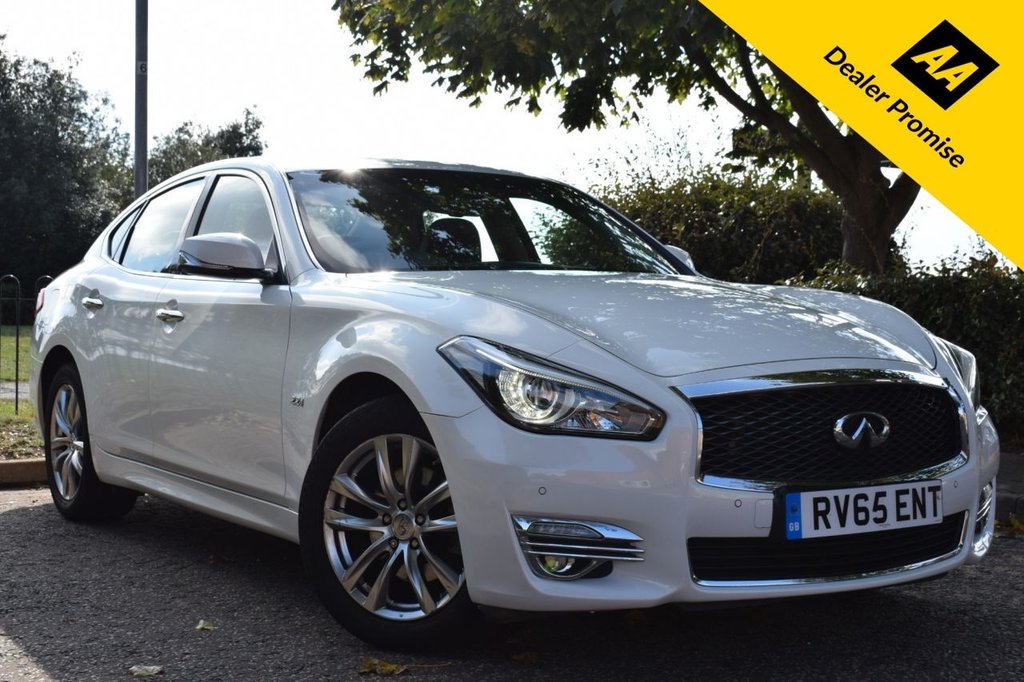 View our INFINITI Q70