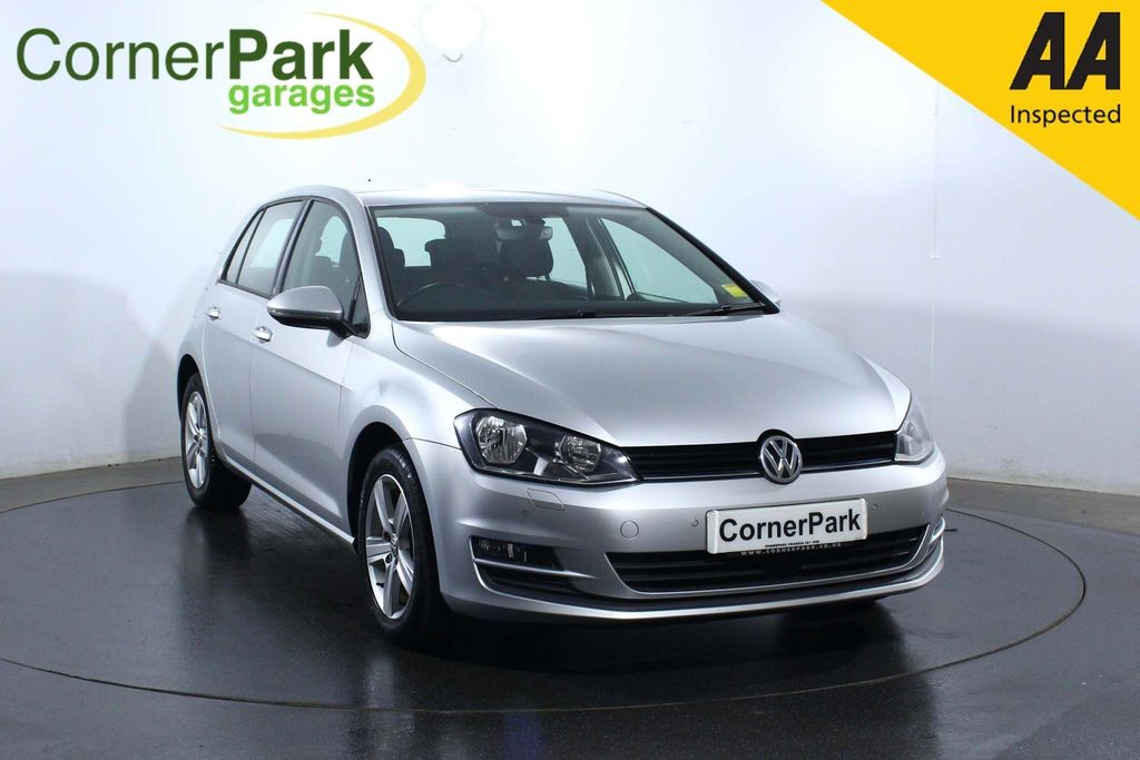 View our VOLKSWAGEN GOLF