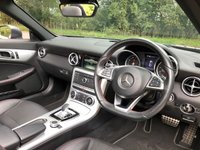 USED 2017 17 MERCEDES-BENZ SLC 2.0 SLC 200 AMG LINE 2d 181 BHP PAN ROOF+SPORT EXHAUST+REAR CAMERA