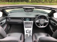USED 2017 17 MERCEDES-BENZ SLC 2.0 SLC 200 AMG LINE 2d 181 BHP PAN ROOF+SPORT EXHAUST+REAR CAMERA