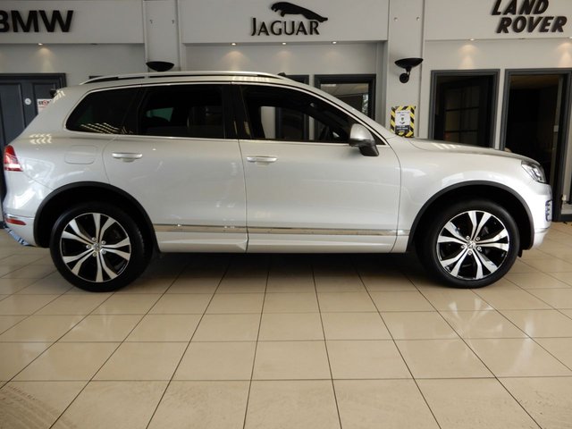 View our VOLKSWAGEN TOUAREG