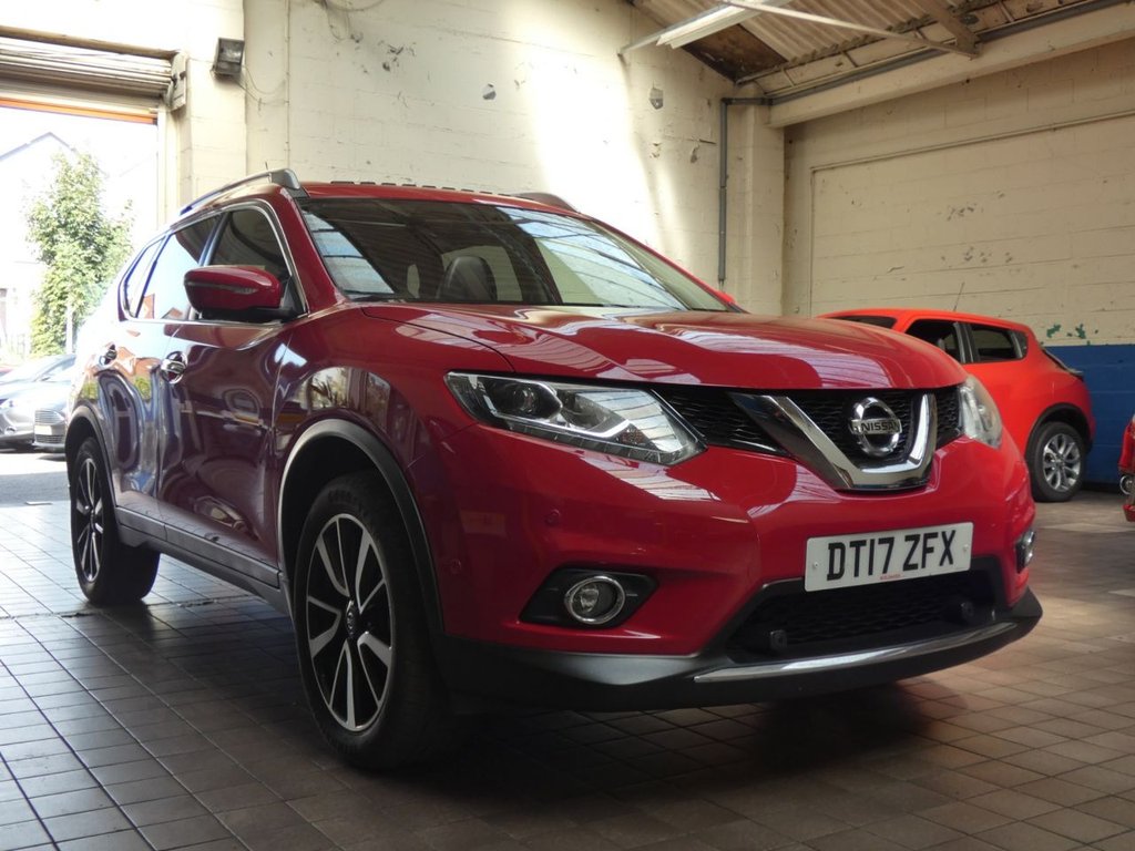 View our NISSAN X-TRAIL