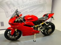 USED 2015 15 DUCATI 1299 PANIGALE 1285cc 1299 PANIGALE  3.5% FINANCE / FREE DEL IN ENGLAND