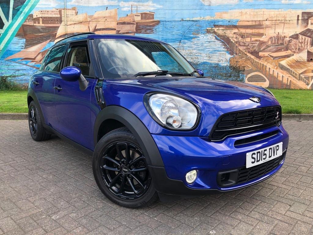 View our MINI COUNTRYMAN