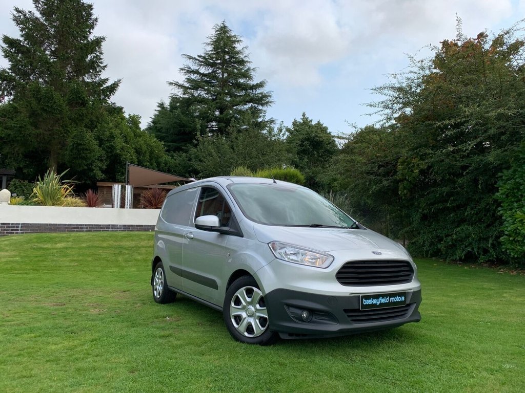 View our FORD TRANSIT COURIER
