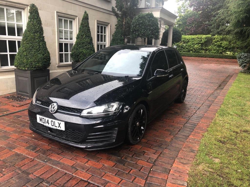 View our VOLKSWAGEN GOLF