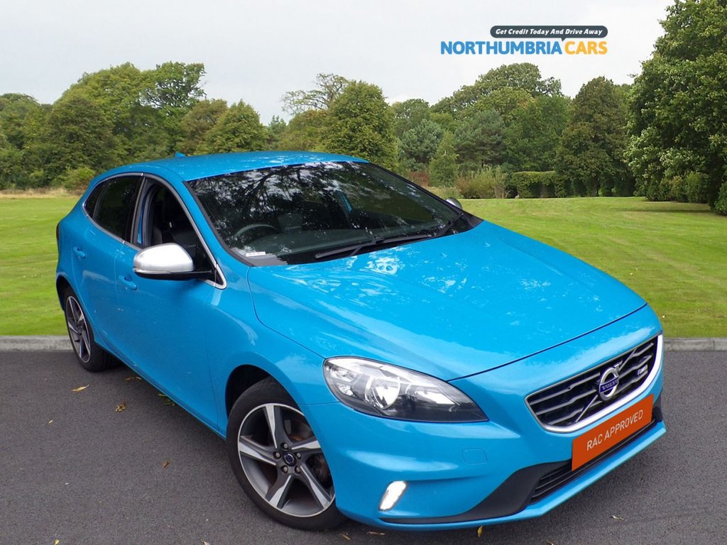View our VOLVO V40