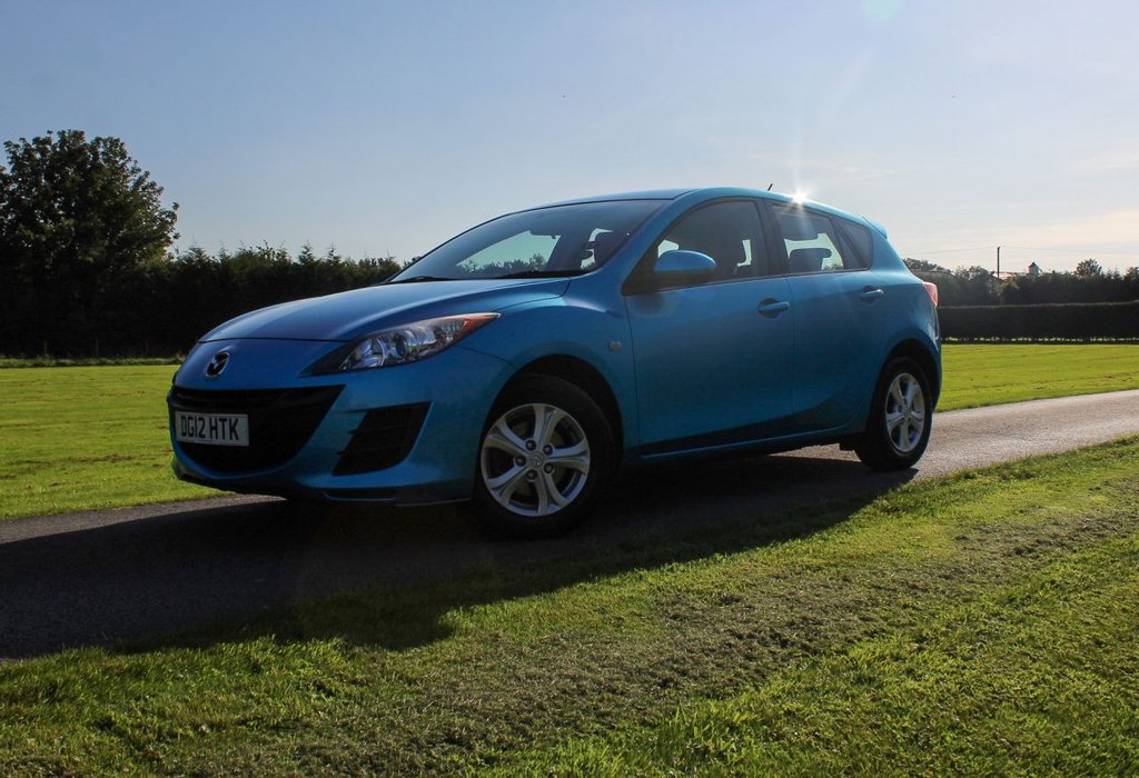View our MAZDA 3