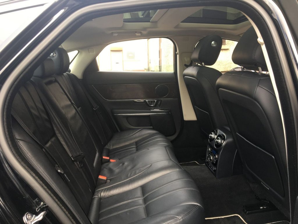 USED 2017 67 JAGUAR XJ 3.0 D V6 LUXURY 4d 296 BHP FINANCE AVAILABLE
