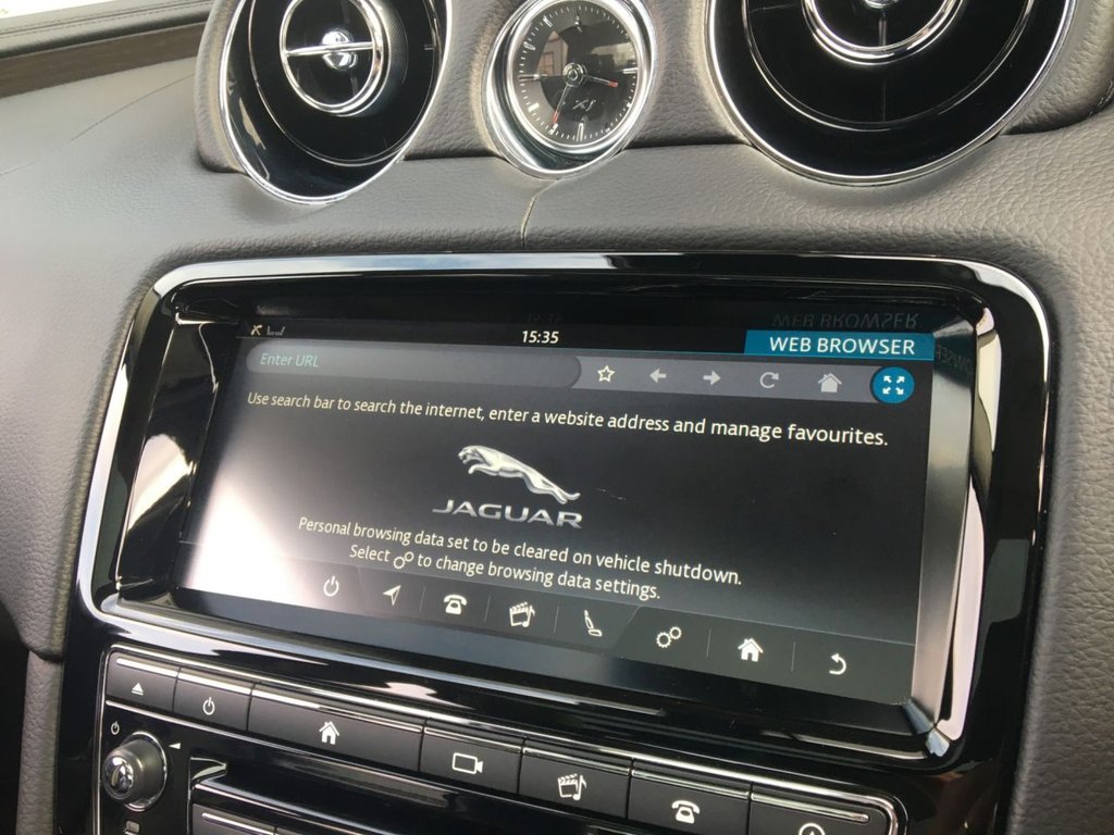 USED 2017 67 JAGUAR XJ 3.0 D V6 LUXURY 4d 296 BHP FINANCE AVAILABLE