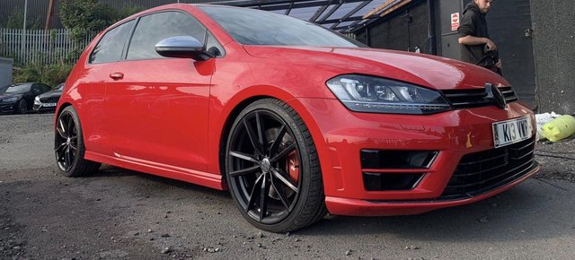 2014 K Volkswagen Golf 2.0 R 3d 298 BHP